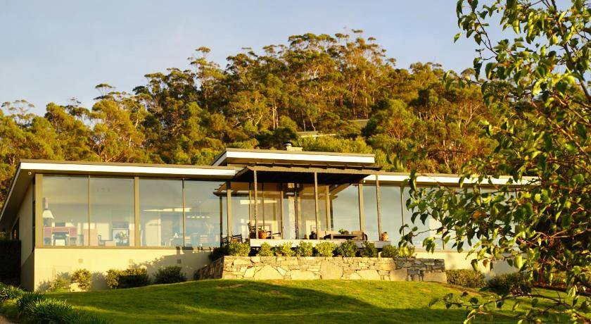 Photo of Buildings in Rocky Hills