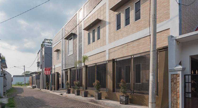 Photo of Others in West Cirebon