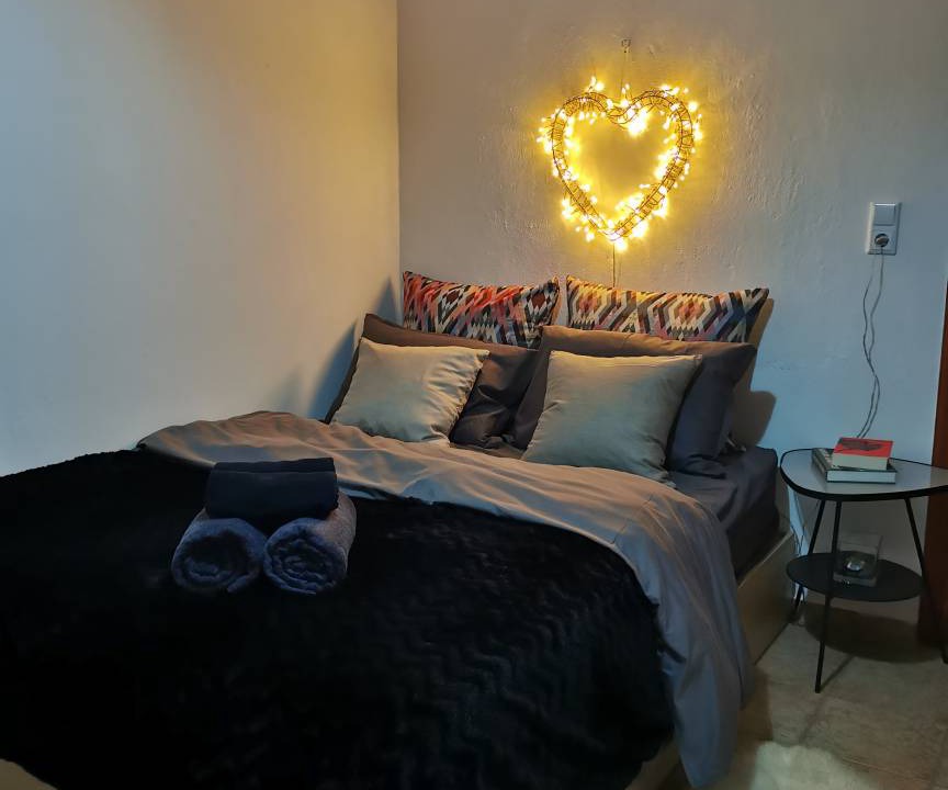 Photo of Bedroom in Drama