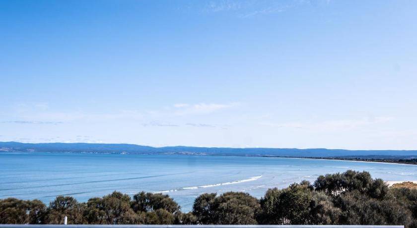 Photo of Others in Coles Bay