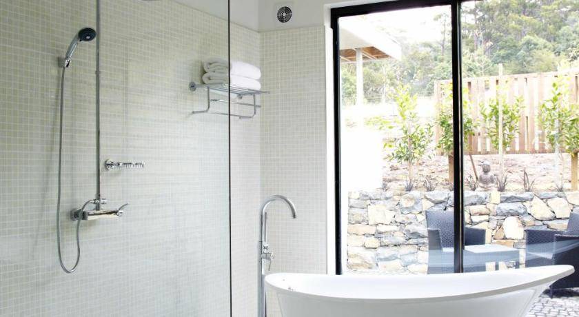 Photo of Bathroom in Rocky Hills