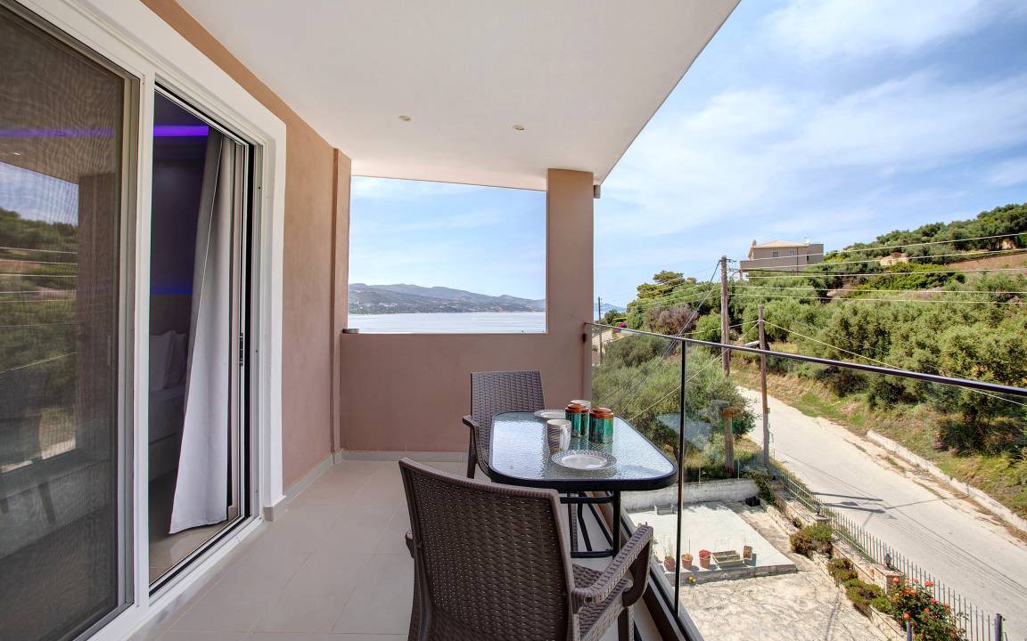 Photo of Patio Balcony in Alikanas
