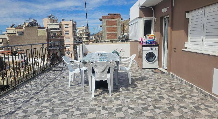 Photo of Patio Balcony in Keratsinion
