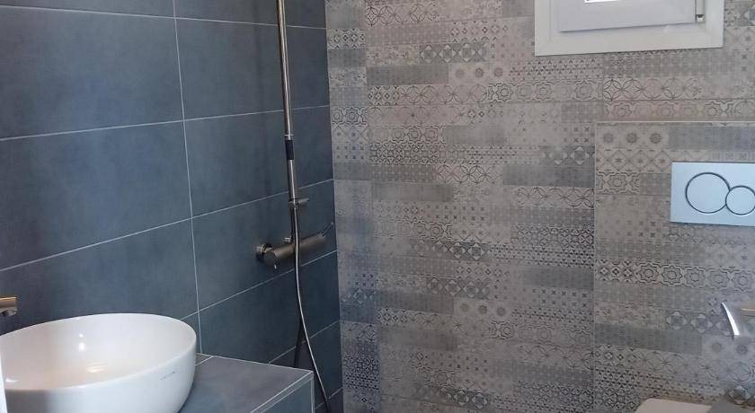 Photo of Bathroom in Vathi