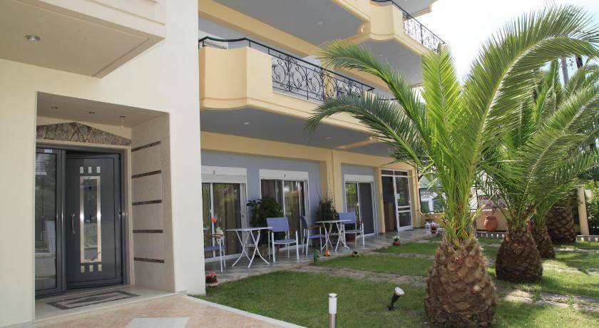Photo of Others in Paralia Dionysiou