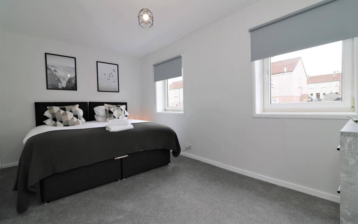 Photo of Bedroom in Caldercruix