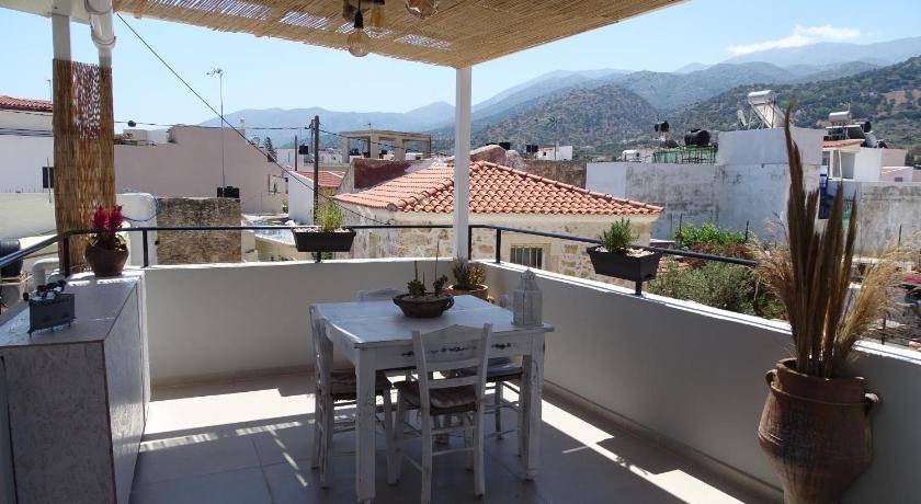 Photo of Patio Balcony in Malia