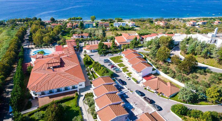 Photo of Others in Aristotelis