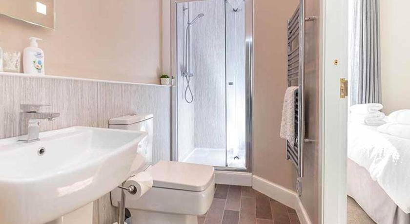 Photo of Bathroom in Dailly
