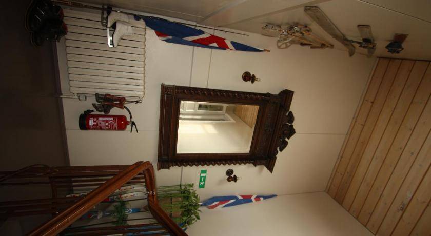 Photo of Others in Dalvik