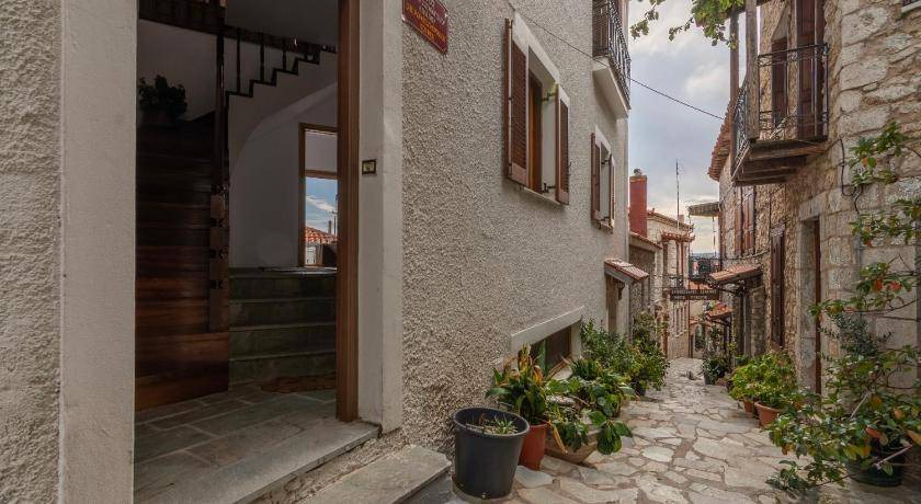 Photo of Others in Arachova