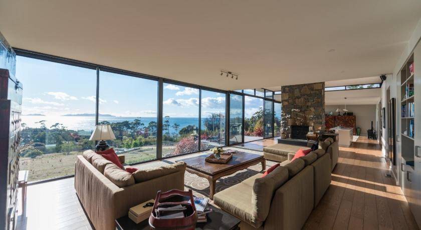 Photo of Livingroom in Rocky Hills