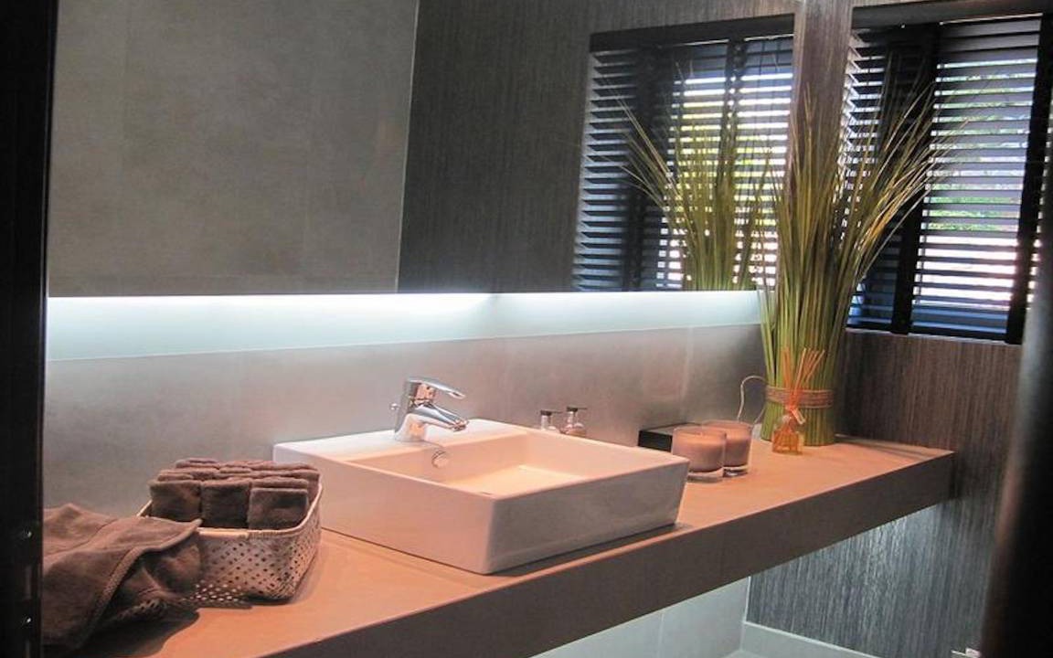 Photo of Bathroom in Katakali