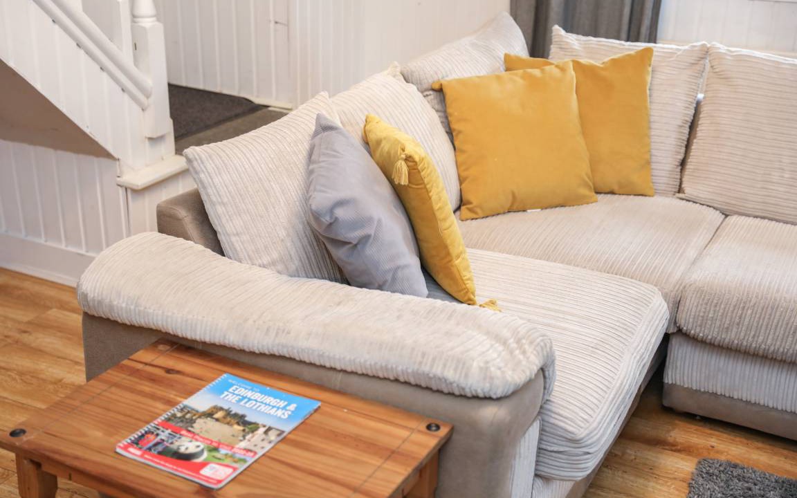 Photo of Livingroom in Gilmerton