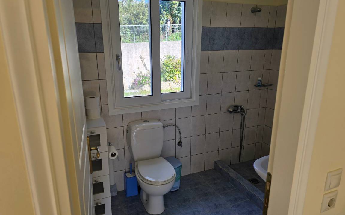 Photo of Bathroom in Skala