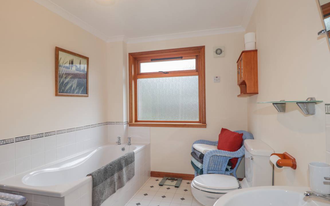 Photo of Bathroom in Drumnadrochit