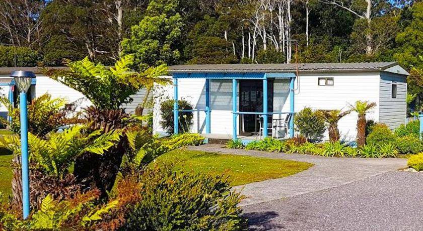 Photo of Others in Strahan