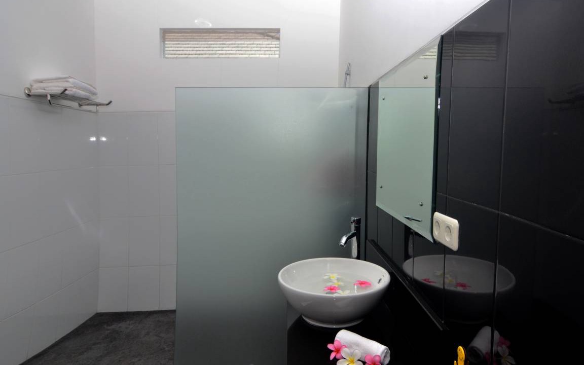 Photo of Bathroom in Senggigi