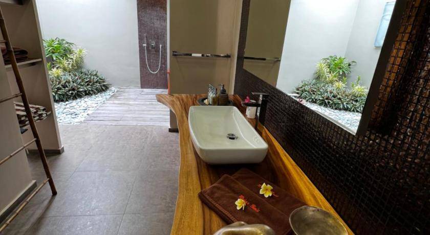 Photo of Bathroom in Kubu