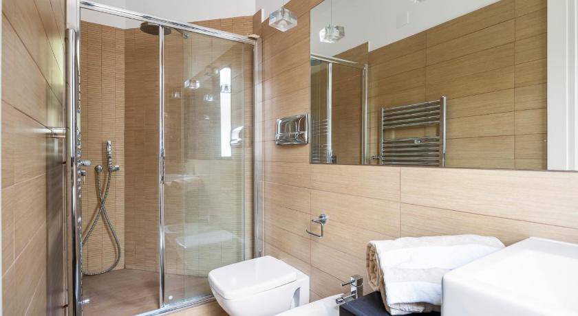 Photo of Others in Addaura