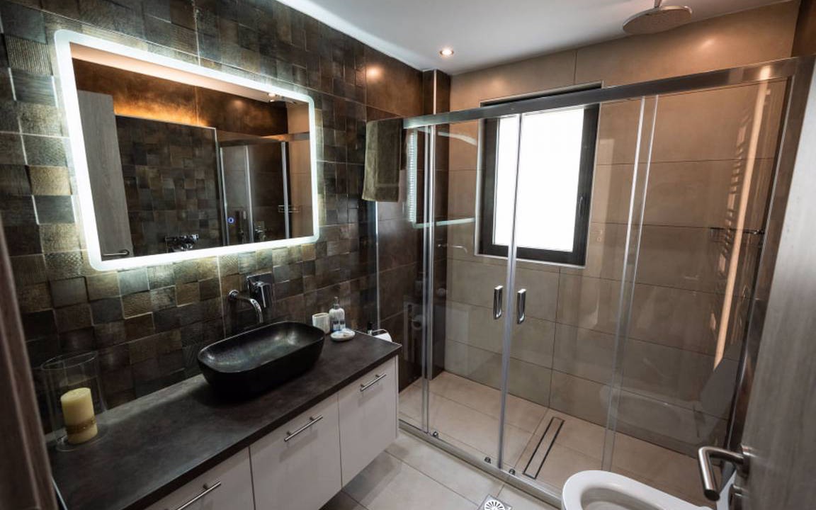 Photo of Bathroom in Zakharo