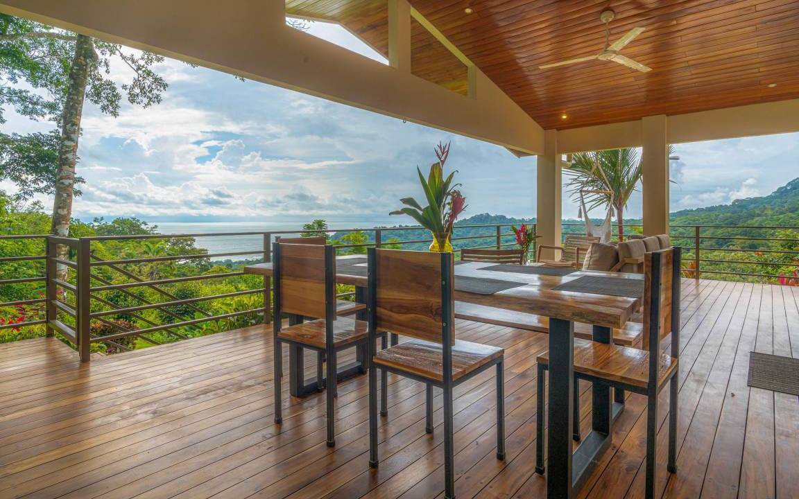 Photo of Patio Balcony in Dominical