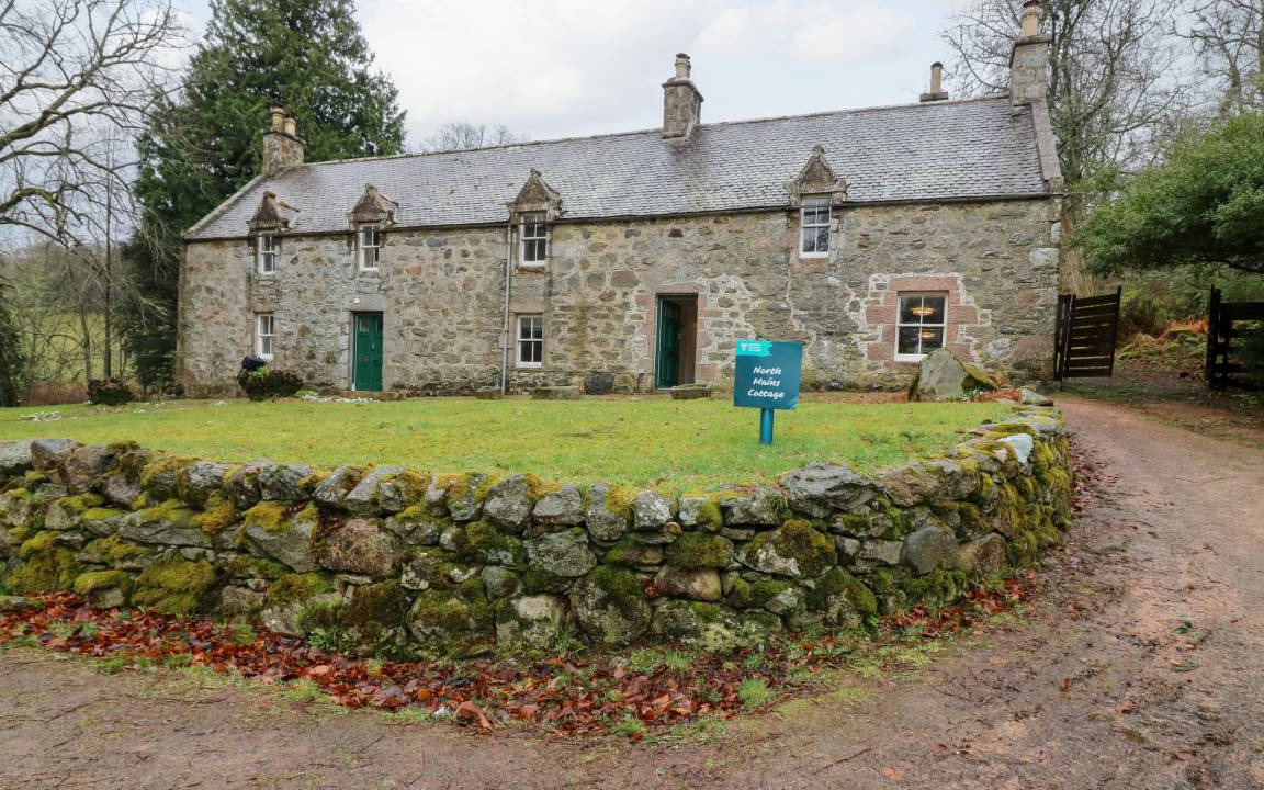 Photo of Buildings in Alford