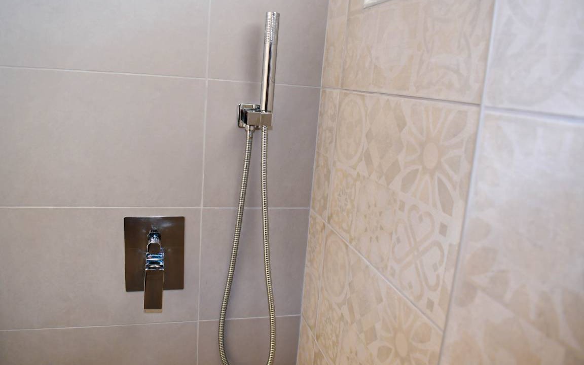 Photo of Bathroom in Lambi