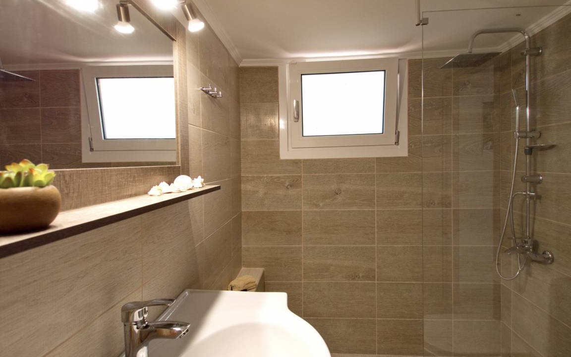 Photo of Bathroom in Megala Chorafia