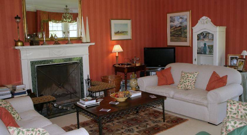 Photo of Livingroom in Melrose