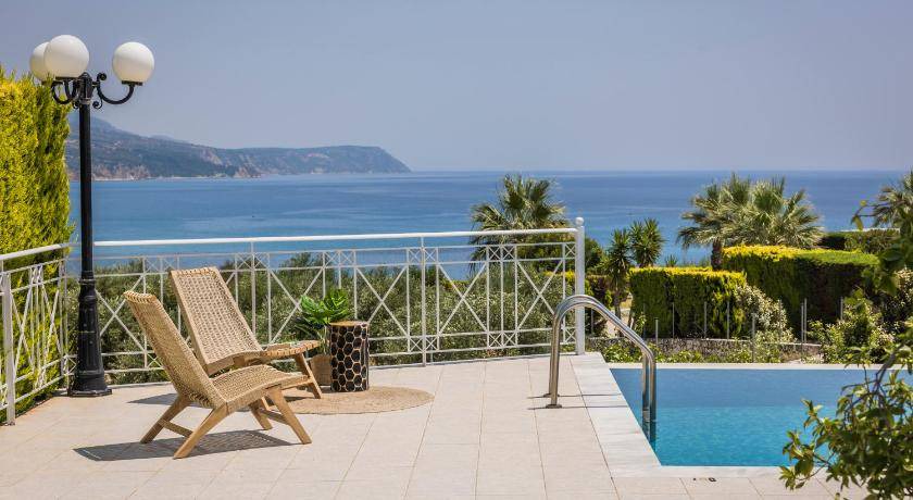Photo of Patio Balcony in Karavados