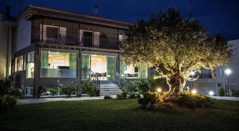 Photo of Others in Foinikounta