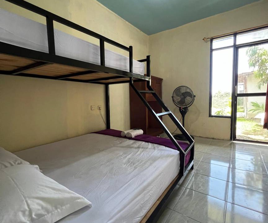 Photo of Bedroom in Pemenang