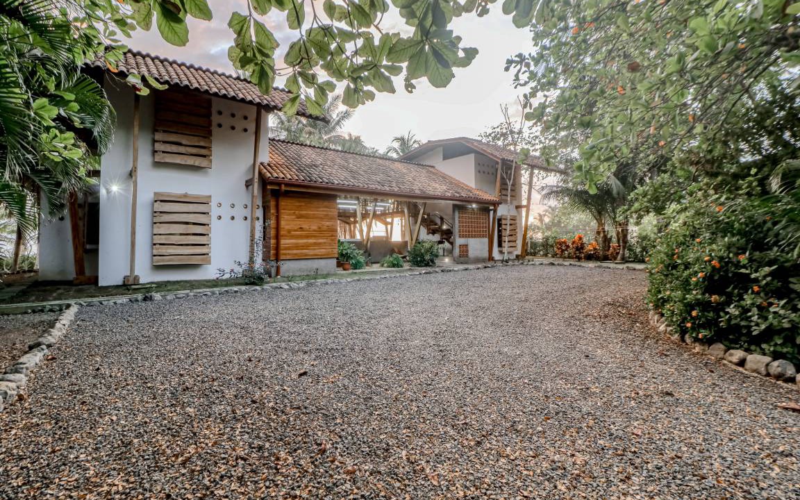 Photo of Others in Javilla