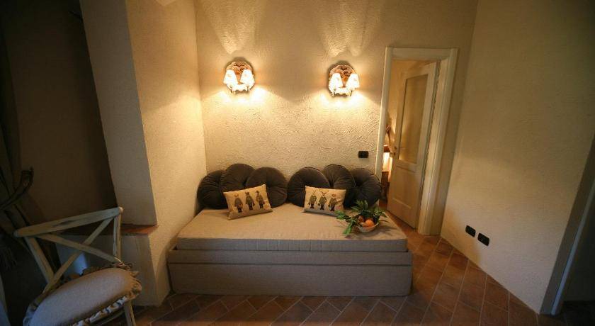 Photo of Others in Mitogio