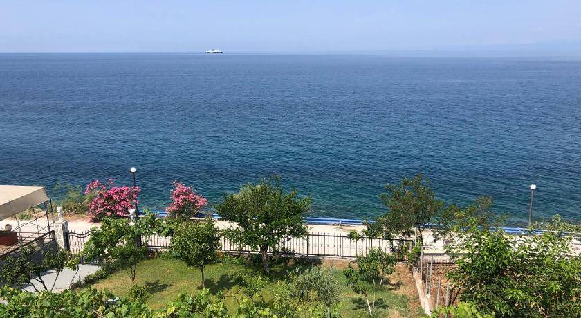 Photo of Others in Skala Marion