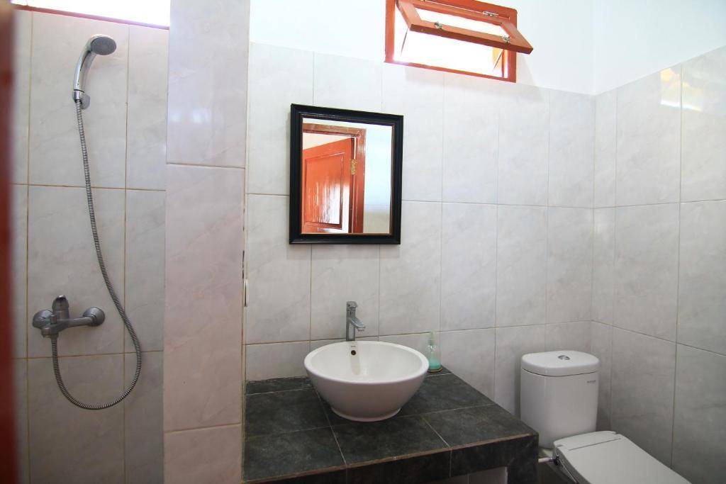 Photo of Bathroom in Labuhan Pandan