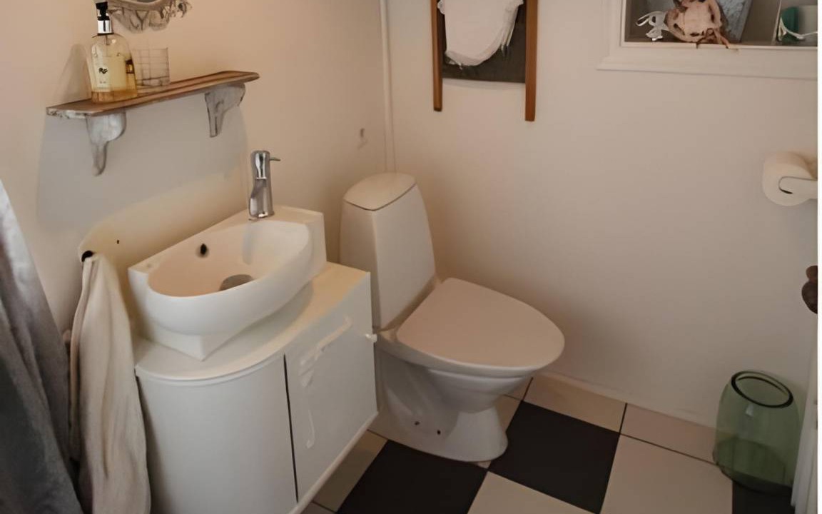 Photo of Bathroom in Dalvik