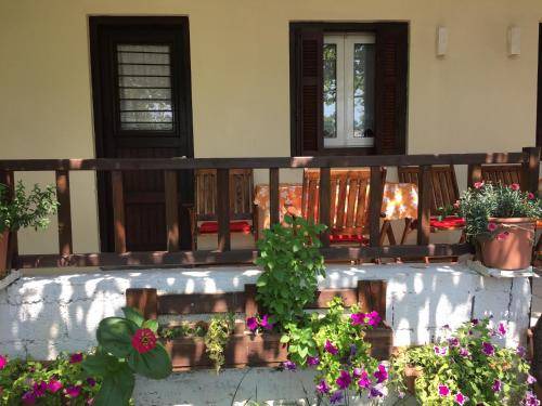 Photo of Patio Balcony in Nea Mesagkala
