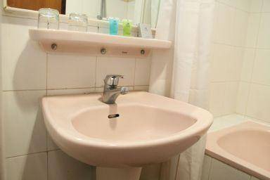 Photo of Bathroom in Suko Manunggal