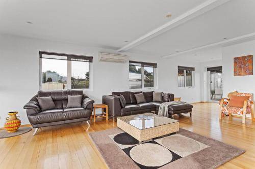 Photo of Livingroom in Opossum Bay