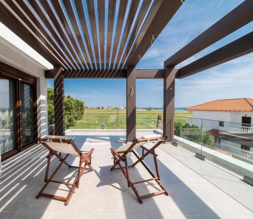 Photo of Patio Balcony in Paralia Ofryniou