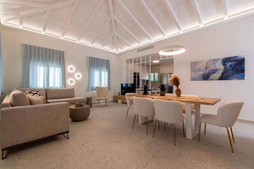 Photo of Livingroom in Ierissos