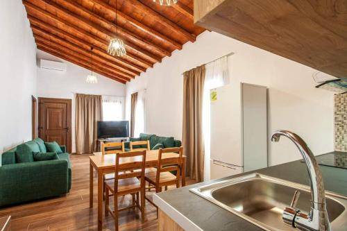 Photo of Others in Skiathos Town