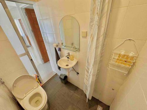 Photo of Bathroom in Praya