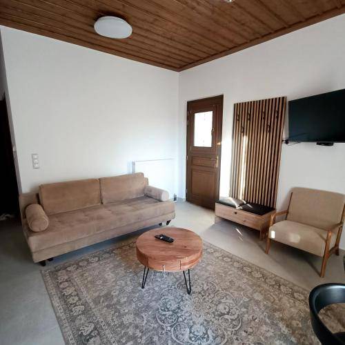 Photo of Livingroom in Valtesiniko
