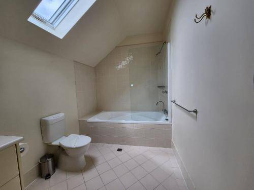 Photo of Bathroom in Strahan