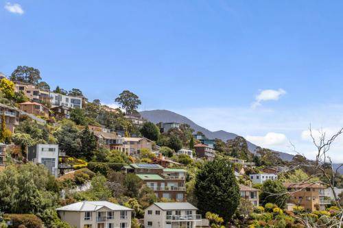 Photo of Others in Sandy Bay