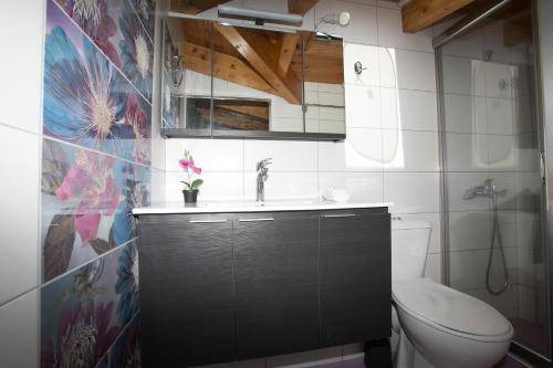 Photo of Bathroom in Paliki