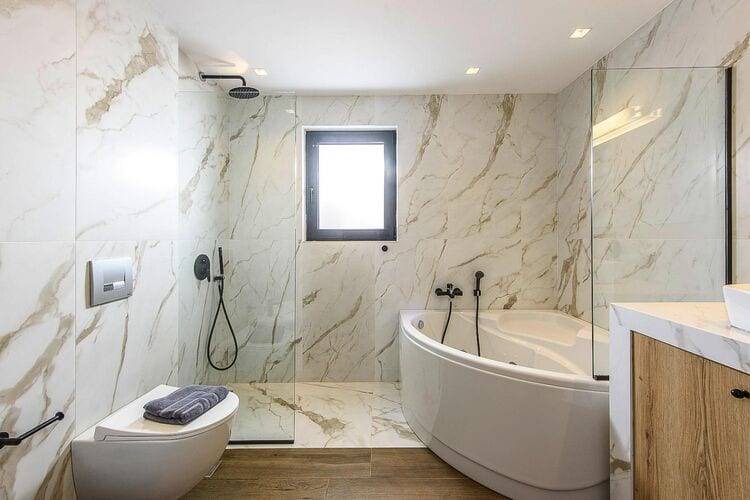Photo of Bathroom in Sissi